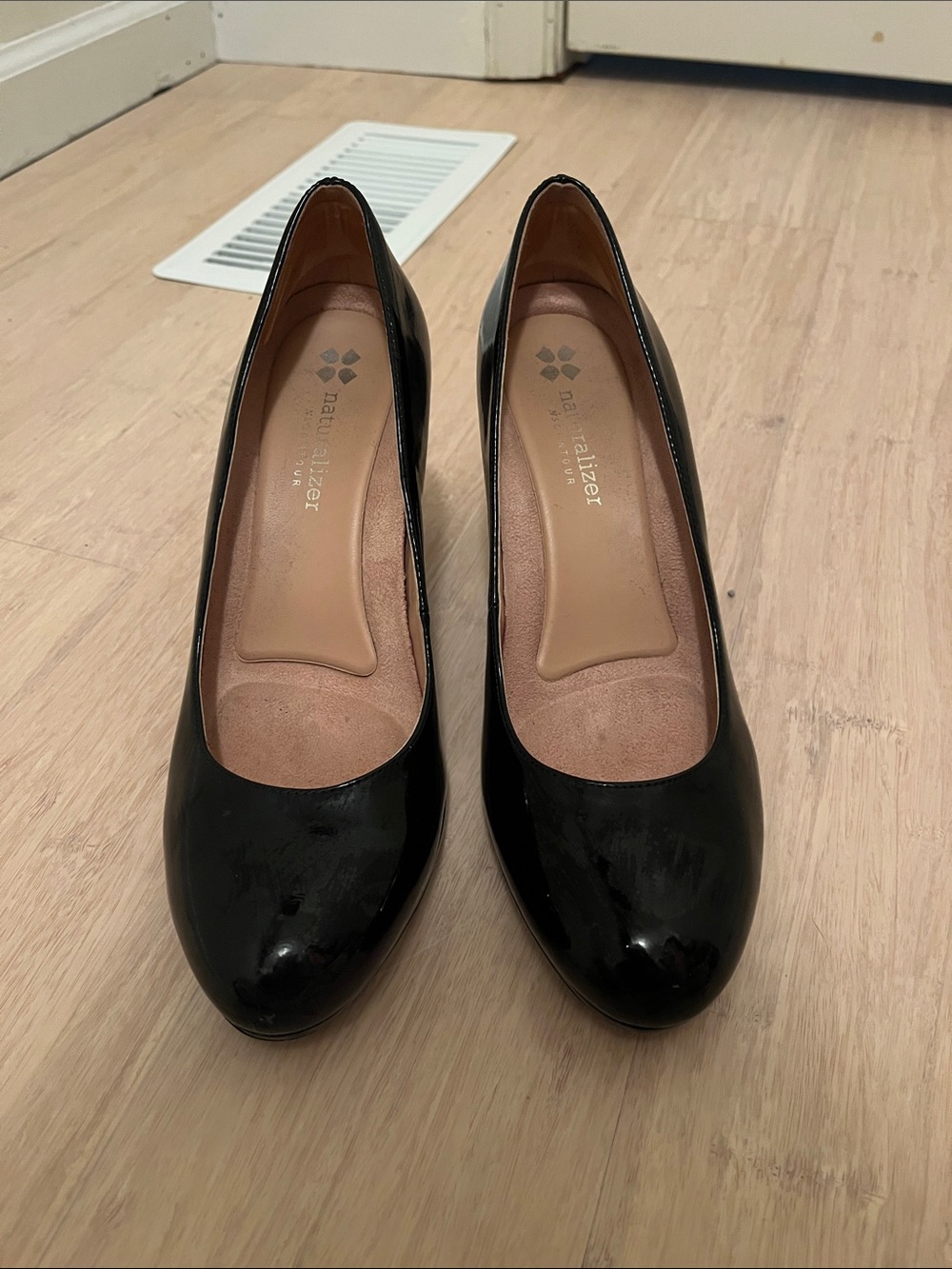 Naturalizer Michelle Black Patent Round-Toe Heels